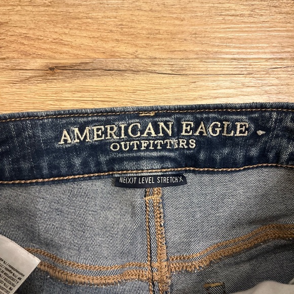 New AMERICAN EAGLE DENIM HI RISE SHORTIE STRETCH SHORTS DISTRESSED FRAY
Size 2 - Picture 6 of 6